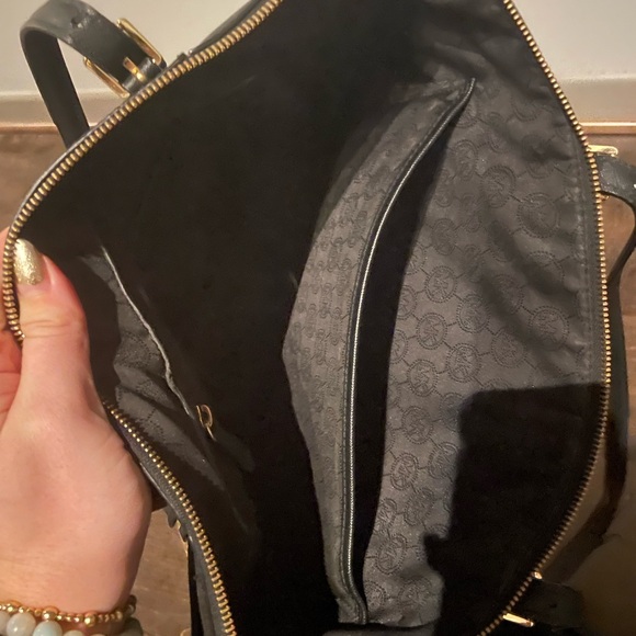 Michael Kors Charlotte Large Saffiano Leather Top-Zip Tote Bag - Picture 3 of 3